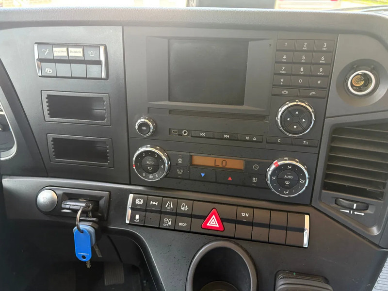 Camião frigorífico Mercedes-Benz Actros 1836 / SUPRA 950 KOELING / SLEEPCAB / LAADKLEP 2 TON / APK - TUV OKTOBER 2025 /: foto 11