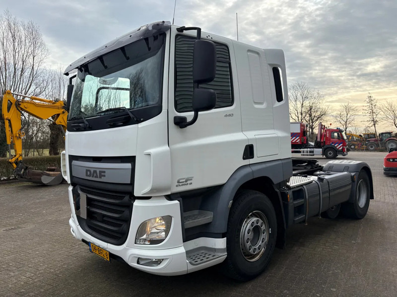 DAF CF 440 / BULK COMPRESSOR / ADR TANK TRANSPORT / - Tractor: foto 2 DAF CF 440 / BULK COMPRESSOR / ADR TANK TRANSPORT / - Tractor: foto 2