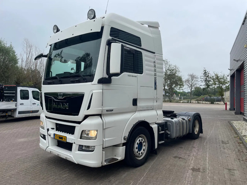 MAN TGX 18.440 4x2 / XXL CAB / HOLLAND TRUCK / HYDRAULIEK / APK - TUV 10 - 2024 / - Tractor: foto 2 MAN TGX 18.440 4x2 / XXL CAB / HOLLAND TRUCK / HYDRAULIEK / APK - TUV 10 - 2024 / - Tractor: foto 2