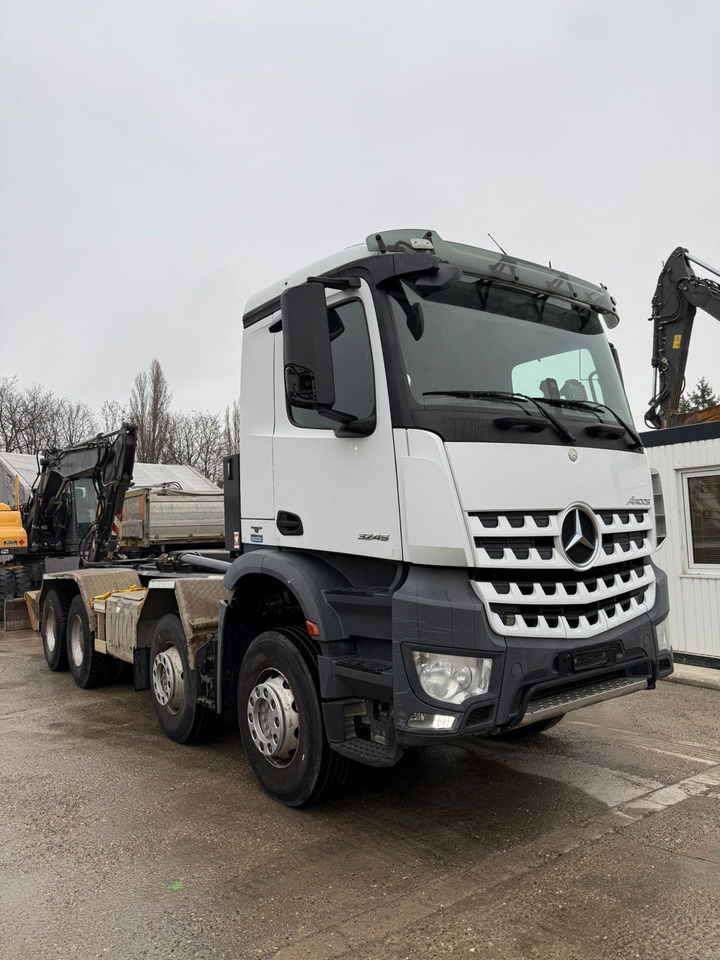MERCEDES-BENZ Arocs 3245 - Camião polibenne: foto 3 MERCEDES-BENZ Arocs 3245 - Camião polibenne: foto 3