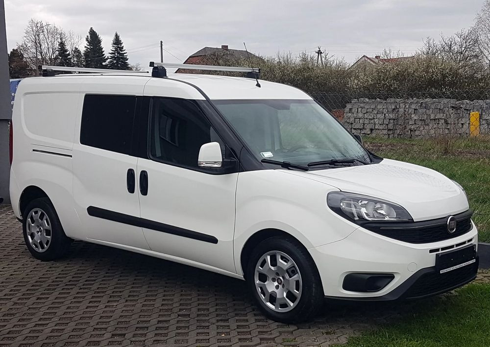 Fiat Doblo 1.6 Multijet 16V Easy - Automóvel: foto 1 Fiat Doblo 1.6 Multijet 16V Easy - Automóvel: foto 1