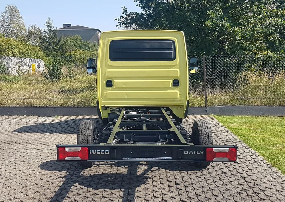 Iveco Daily PODWOZIE RAMA DO ZABUDOWY WIDELEC KLIMA 35S13 DMC 3500 KG KRAJOWY - Camião chassi: foto 5 Iveco Daily PODWOZIE RAMA DO ZABUDOWY WIDELEC KLIMA 35S13 DMC 3500 KG KRAJOWY - Camião chassi: foto 5