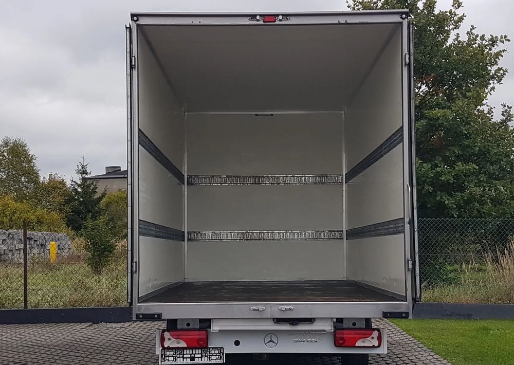 Mercedes-Benz Sprinter KONTENER 8EP 4,13x2,17x2,30 KLIMA 314 CDI MANUAL KRAJOWY - Carrinha de contentor: foto 5 Mercedes-Benz Sprinter KONTENER 8EP 4,13x2,17x2,30 KLIMA 314 CDI MANUAL KRAJOWY - Carrinha de contentor: foto 5