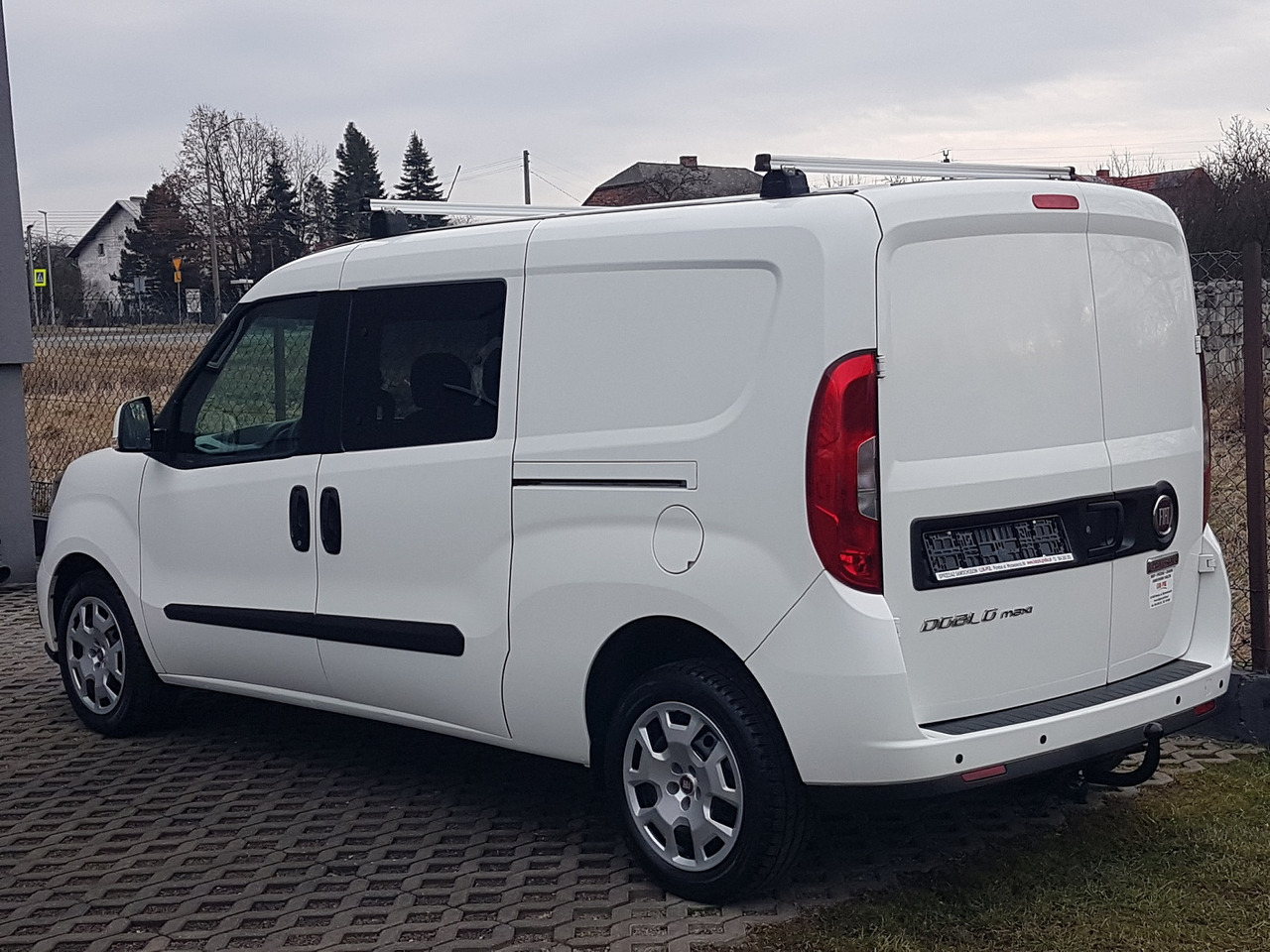 FIAT FIAT DOBLO DŁUGI 1,6 16V DIESEL EURO-6CH MULTIJET DOBLO DŁUGI 1,6 16V DIESEL EURO-6CH MULTIJET 105 KM 6-BIEGÓW MANUAL MAXI WERSJA 5 – OSÓB - Veículo comercial, Carrinha cabine dupla: foto 3 FIAT FIAT DOBLO DŁUGI 1,6 16V DIESEL EURO-6CH MULTIJET DOBLO DŁUGI 1,6 16V DIESEL EURO-6CH MULTIJET 105 KM 6-BIEGÓW MANUAL MAXI WERSJA 5 – OSÓB - Veículo comercial, Carrinha cabine dupla: foto 3