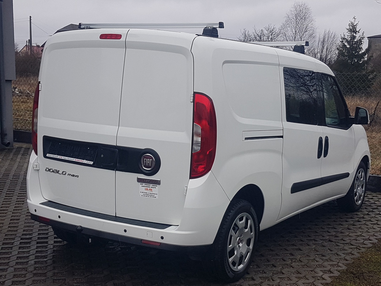 FIAT FIAT DOBLO DŁUGI 1,6 16V DIESEL EURO-6CH MULTIJET DOBLO DŁUGI 1,6 16V DIESEL EURO-6CH MULTIJET 105 KM 6-BIEGÓW MANUAL MAXI WERSJA 5 – OSÓB - Veículo comercial, Carrinha cabine dupla: foto 4 FIAT FIAT DOBLO DŁUGI 1,6 16V DIESEL EURO-6CH MULTIJET DOBLO DŁUGI 1,6 16V DIESEL EURO-6CH MULTIJET 105 KM 6-BIEGÓW MANUAL MAXI WERSJA 5 – OSÓB - Veículo comercial, Carrinha cabine dupla: foto 4
