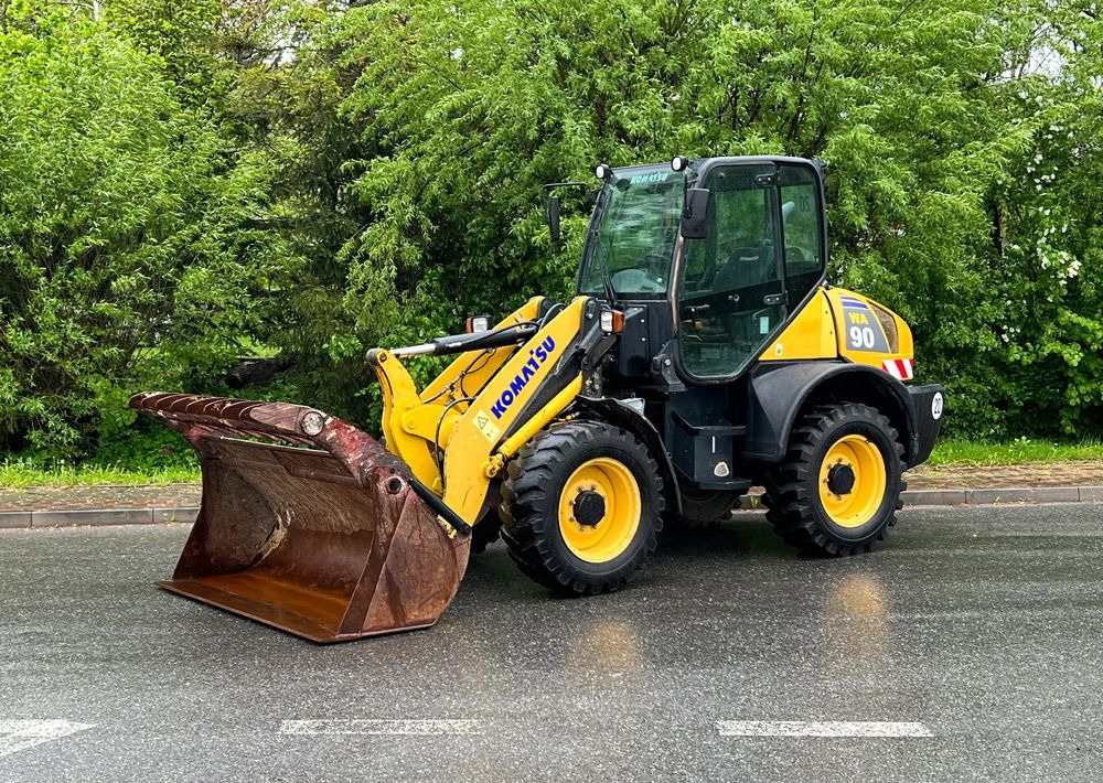 Komatsu Ładowarka KOMATSU WA 90 STAN IDEALNY - Pá carregadora de rodas: foto 1 Komatsu Ładowarka KOMATSU WA 90 STAN IDEALNY - Pá carregadora de rodas: foto 1