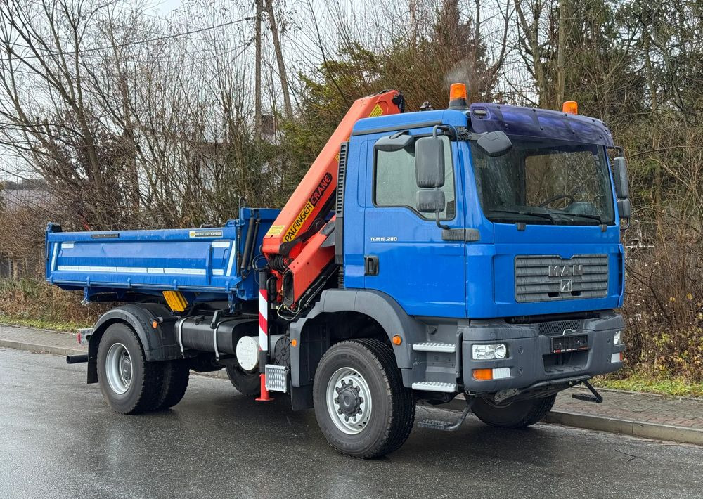 MAN * MAN 18 280 * Kiper Wywrotka * 4x4 * HDS Palfinger 120 STAN BARDZO DOBRY * Sprowadzony - Camião basculante: foto 2 MAN * MAN 18 280 * Kiper Wywrotka * 4x4 * HDS Palfinger 120 STAN BARDZO DOBRY * Sprowadzony - Camião basculante: foto 2