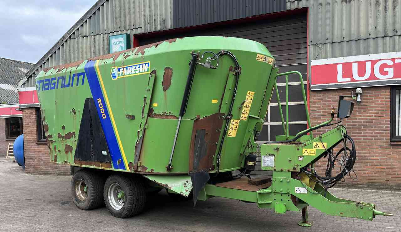 Faresin Magnum 2000 voermachines - Misturadora Alimentadora: foto 2 Faresin Magnum 2000 voermachines - Misturadora Alimentadora: foto 2