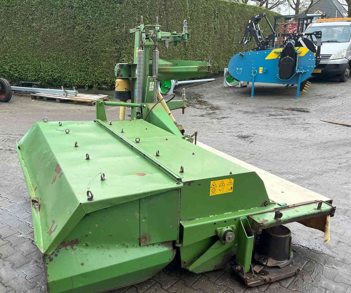 Krone Easycut 280 CV achtermaaier schijvenmaaier kneuzer weidebouwmachines - Gadanheira: foto 4 Krone Easycut 280 CV achtermaaier schijvenmaaier kneuzer weidebouwmachines - Gadanheira: foto 4