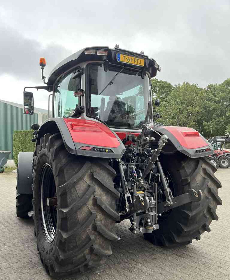 Massey Ferguson 8S.225 Dyna-VT Exclusive Tractoren - Trator: foto 4 Massey Ferguson 8S.225 Dyna-VT Exclusive Tractoren - Trator: foto 4