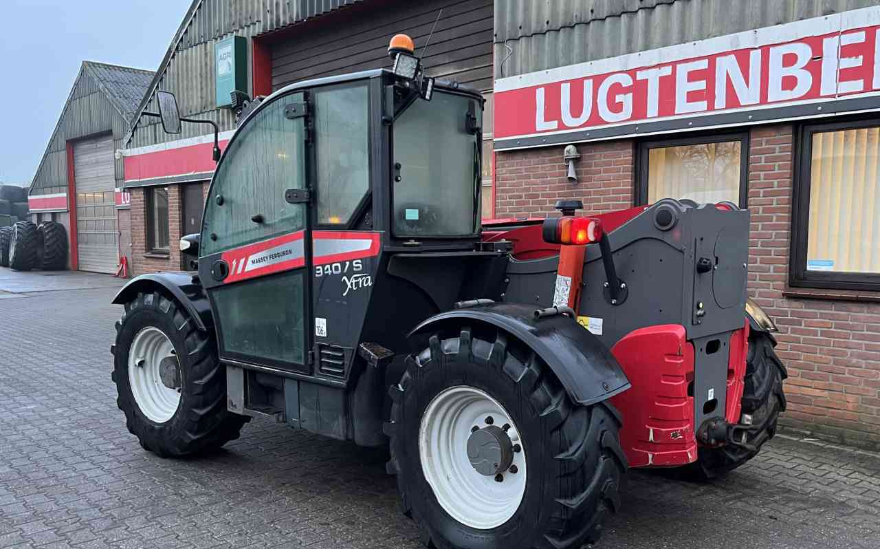 Massey Ferguson 9407S Xtra verreiker - Empilhador telescópico: foto 3 Massey Ferguson 9407S Xtra verreiker - Empilhador telescópico: foto 3