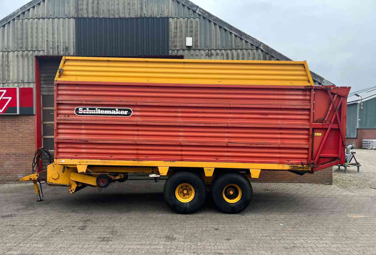 Schuitemaker Rapide 100S Opraapwagen, ladewagen, weidebouwmachines - Autocarregadora: foto 2 Schuitemaker Rapide 100S Opraapwagen, ladewagen, weidebouwmachines - Autocarregadora: foto 2