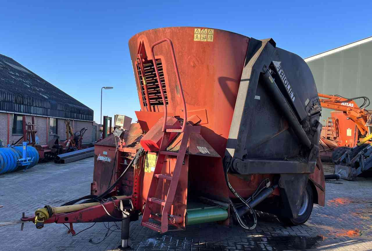 Trioliet Triomix 1200 zelfladende voermengwagen voermachines - Misturadora Alimentadora: foto 5 Trioliet Triomix 1200 zelfladende voermengwagen voermachines - Misturadora Alimentadora: foto 5