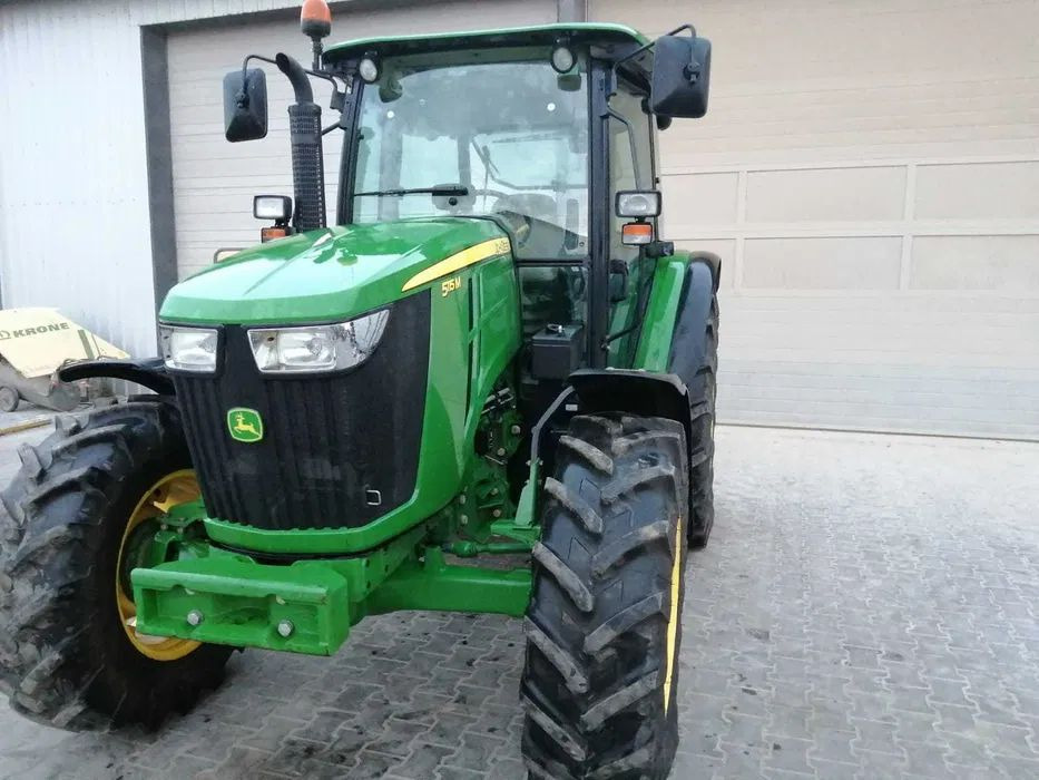 Ciągnik JOHN DEERE 5115M - Trator: foto 2 Ciągnik JOHN DEERE 5115M - Trator: foto 2
