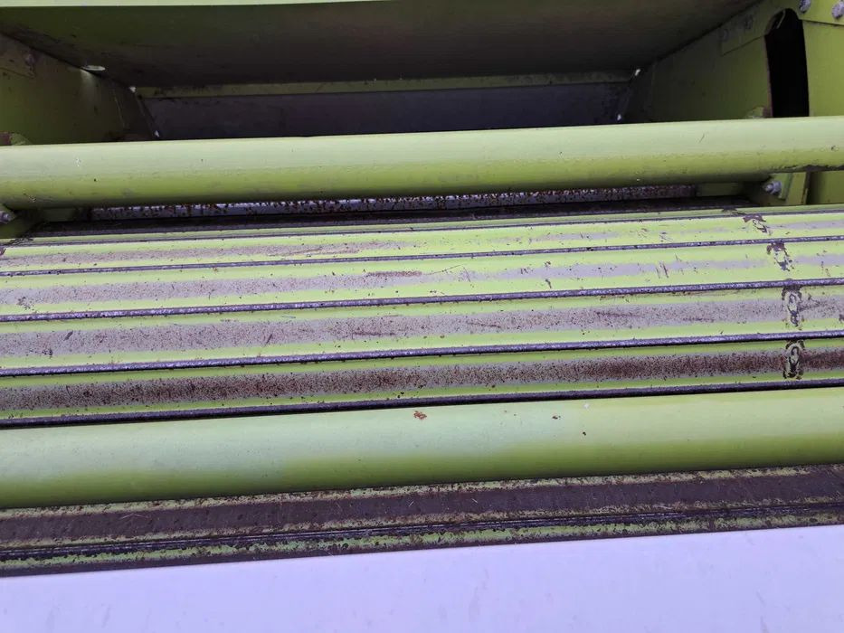 Claas 250 RC Uniwrap - Enfardadeira de fardos redondos: foto 4 Claas 250 RC Uniwrap - Enfardadeira de fardos redondos: foto 4