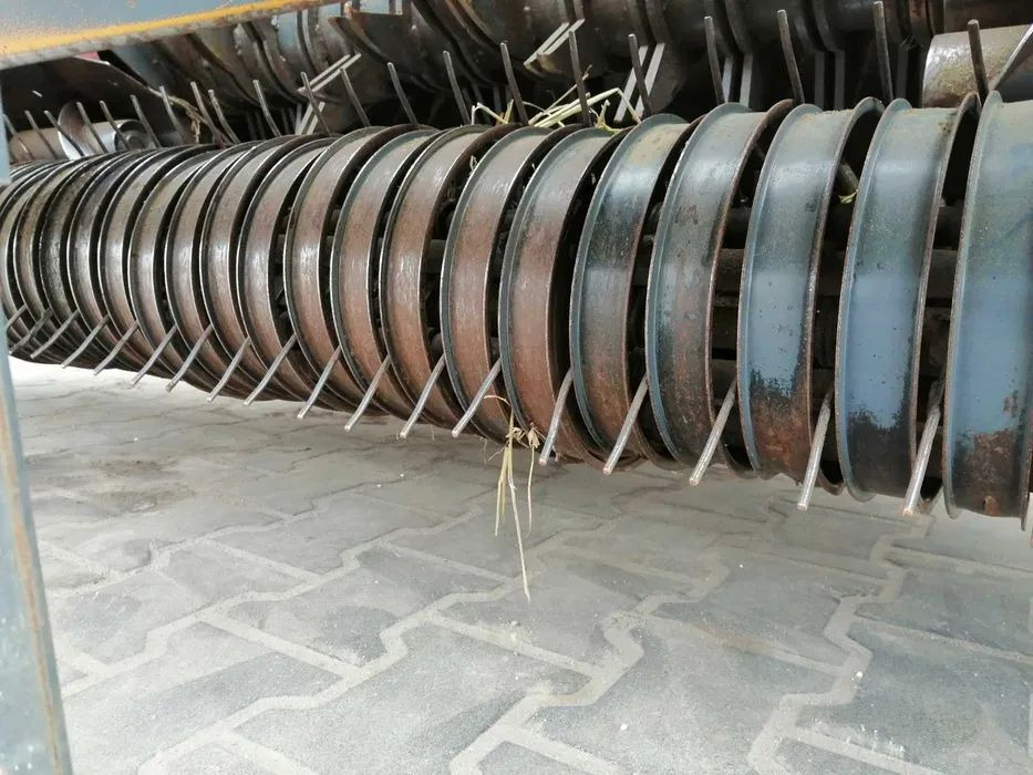 FORT 1200 maxi cut - Enfardadeira de fardos redondos: foto 4 FORT 1200 maxi cut - Enfardadeira de fardos redondos: foto 4