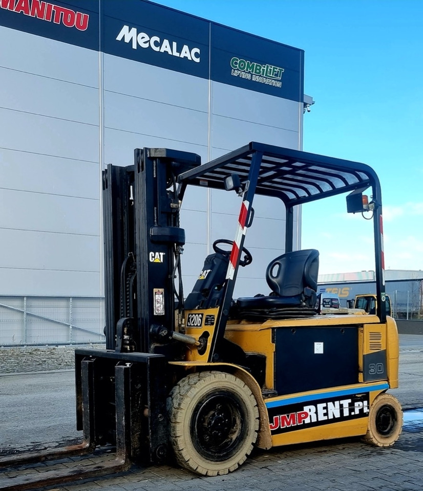 CAT EP 30 K PAC BATTERY YOM2021 - Empilhadeira elétrica: foto 3 CAT EP 30 K PAC BATTERY YOM2021 - Empilhadeira elétrica: foto 3