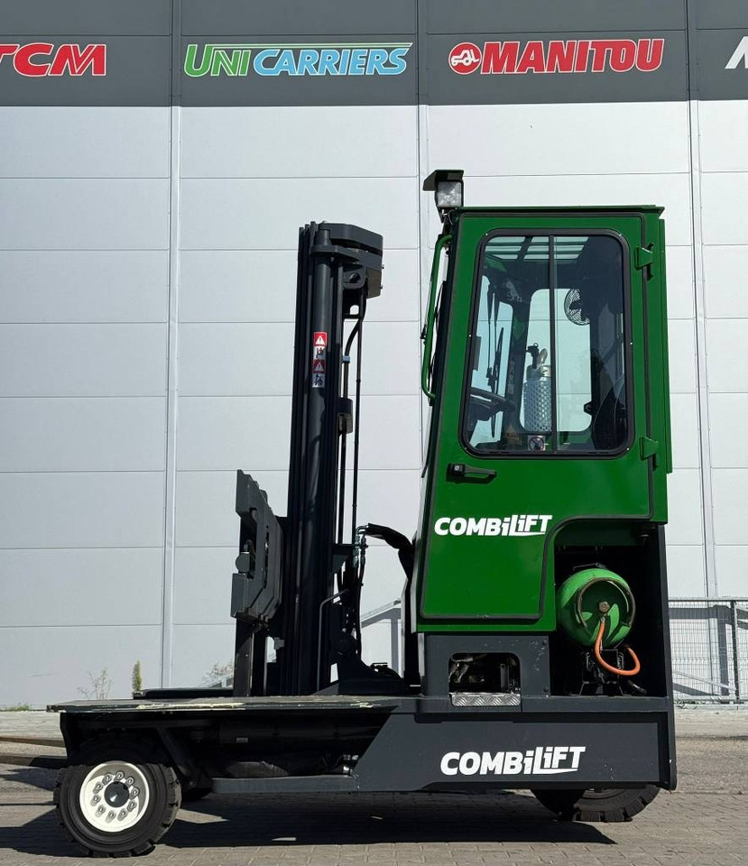 Combilift C 4000 LPG - Empilhador de 4 vias: foto 4 Combilift C 4000 LPG - Empilhador de 4 vias: foto 4