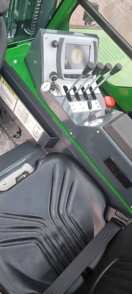 Empilhador de 4 vias Combilift CBE 2500: foto 10