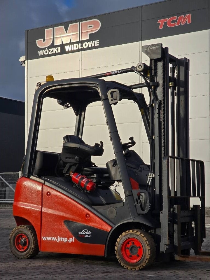 Linde H 16 T - 01 - Empilhadeira a gás: foto 2 Linde H 16 T - 01 - Empilhadeira a gás: foto 2