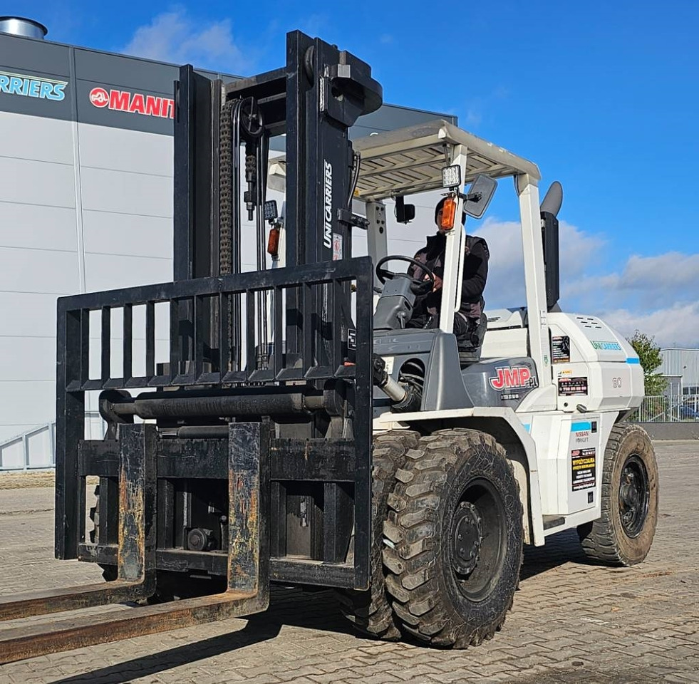 Empilhadeira a diesel UniCarriers ZX80 FD80-3 DUPLEX 3m: foto 13 Empilhadeira a diesel UniCarriers ZX80 FD80-3 DUPLEX 3m: foto 13