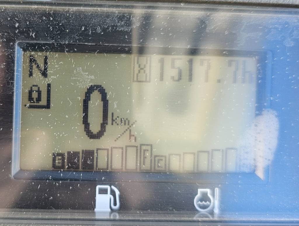 Empilhadeira a diesel UniCarriers ZX80 FD80-3 DUPLEX 3m: foto 15 Empilhadeira a diesel UniCarriers ZX80 FD80-3 DUPLEX 3m: foto 15