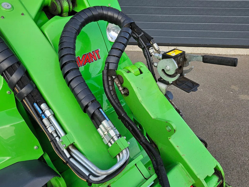 Mini pá carregadora de rastos Avant 528: foto 13 Mini pá carregadora de rastos Avant 528: foto 13