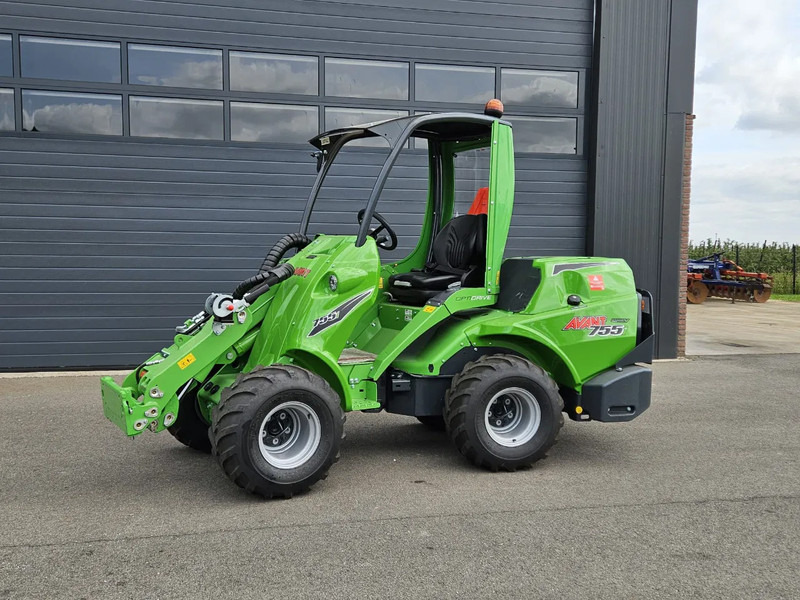 Mini pá carregadora de rastos Avant 755i Rental mini-shovel: foto 10