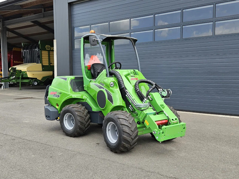 Avant 755i Rental mini-shovel - Mini pá carregadora de rastos: foto 1 Avant 755i Rental mini-shovel - Mini pá carregadora de rastos: foto 1