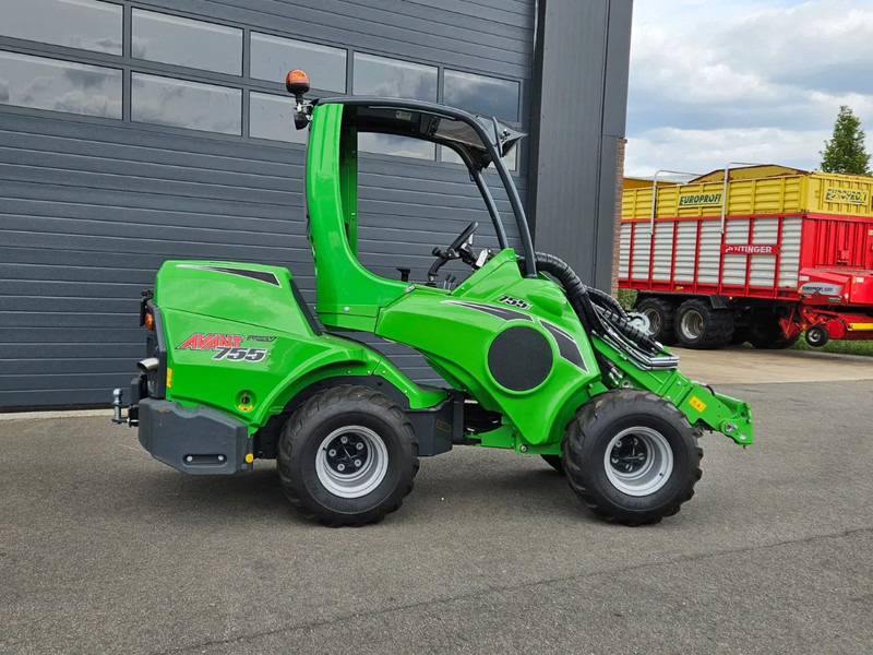 Avant 755i TDL+ mini-shovel - Mini pá carregadora de rastos: foto 3 Avant 755i TDL+ mini-shovel - Mini pá carregadora de rastos: foto 3