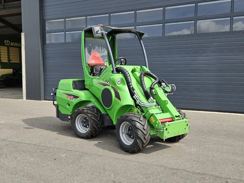 Avant E527 mini-shovel - Mini pá carregadora de rastos: foto 1 Avant E527 mini-shovel - Mini pá carregadora de rastos: foto 1