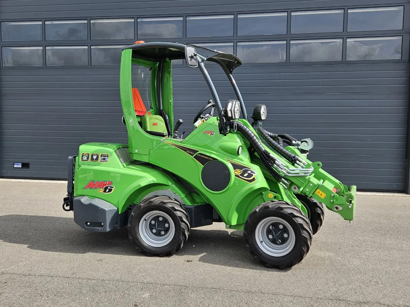 Avant E6 Mini-shovel - Mini pá carregadora de rastos: foto 2 Avant E6 Mini-shovel - Mini pá carregadora de rastos: foto 2