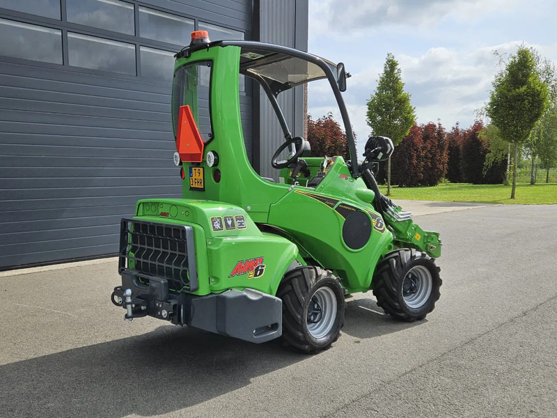 Avant E6 Mini-shovel - Mini pá carregadora de rastos: foto 4 Avant E6 Mini-shovel - Mini pá carregadora de rastos: foto 4