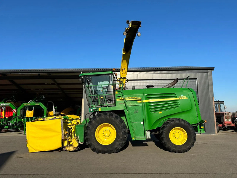 John Deere 7300 - Picadora de forragem automotriz: foto 5 John Deere 7300 - Picadora de forragem automotriz: foto 5