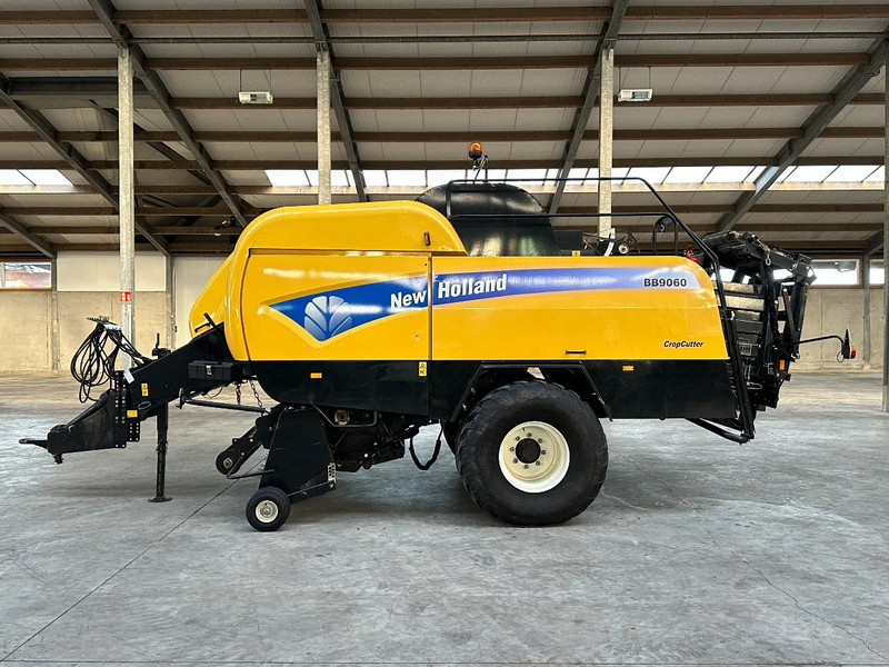 New Holland BB9060 Cropcutter - Máquina agrícola: foto 3 New Holland BB9060 Cropcutter - Máquina agrícola: foto 3