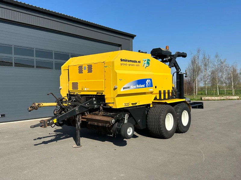 Máquina agrícola New Holland BR6090 balenpers: foto 6