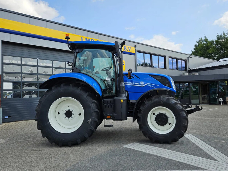 New Holland T7.210 Range command 50 km/h - Trator: foto 2 New Holland T7.210 Range command 50 km/h - Trator: foto 2