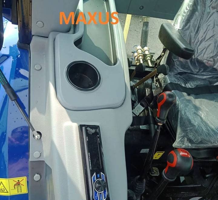 Trator novo NEW MAXUS 180 HP Tractor + Loader Warranty up to 10 YEARS Новий MAXUS Трактор 180 К.с. + Навантажувач Гарантія до 10 РОКІВ Nowy MAXUS Traktor 180 KM + Ładowacz Gwarancja do 10 LAT: foto 7