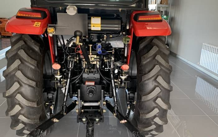 NEW MAXUS 55 HP 4x4 Tractor Euro 5 Warranty up to 10 YEARS | НОВИЙ MAXUS 55 К.с. 4x4 Трактор Євро 5 Гарантія до 10 РОКІВ - Trator: foto 5 NEW MAXUS 55 HP 4x4 Tractor Euro 5 Warranty up to 10 YEARS | НОВИЙ MAXUS 55 К.с. 4x4 Трактор Євро 5 Гарантія до 10 РОКІВ - Trator: foto 5