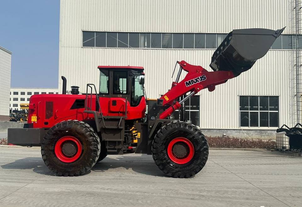 Trator novo NEW Tractor 45 HP 4x4 MAXUS Warranty up to 10 Years  НОВИЙ Трактор 45 К.с. 4x4 MAXUS Гарантія до 10 Років  NOWY Ciągnik 45 KM 4x4 MAXUS Gwarancja do 10 LAT: foto 9