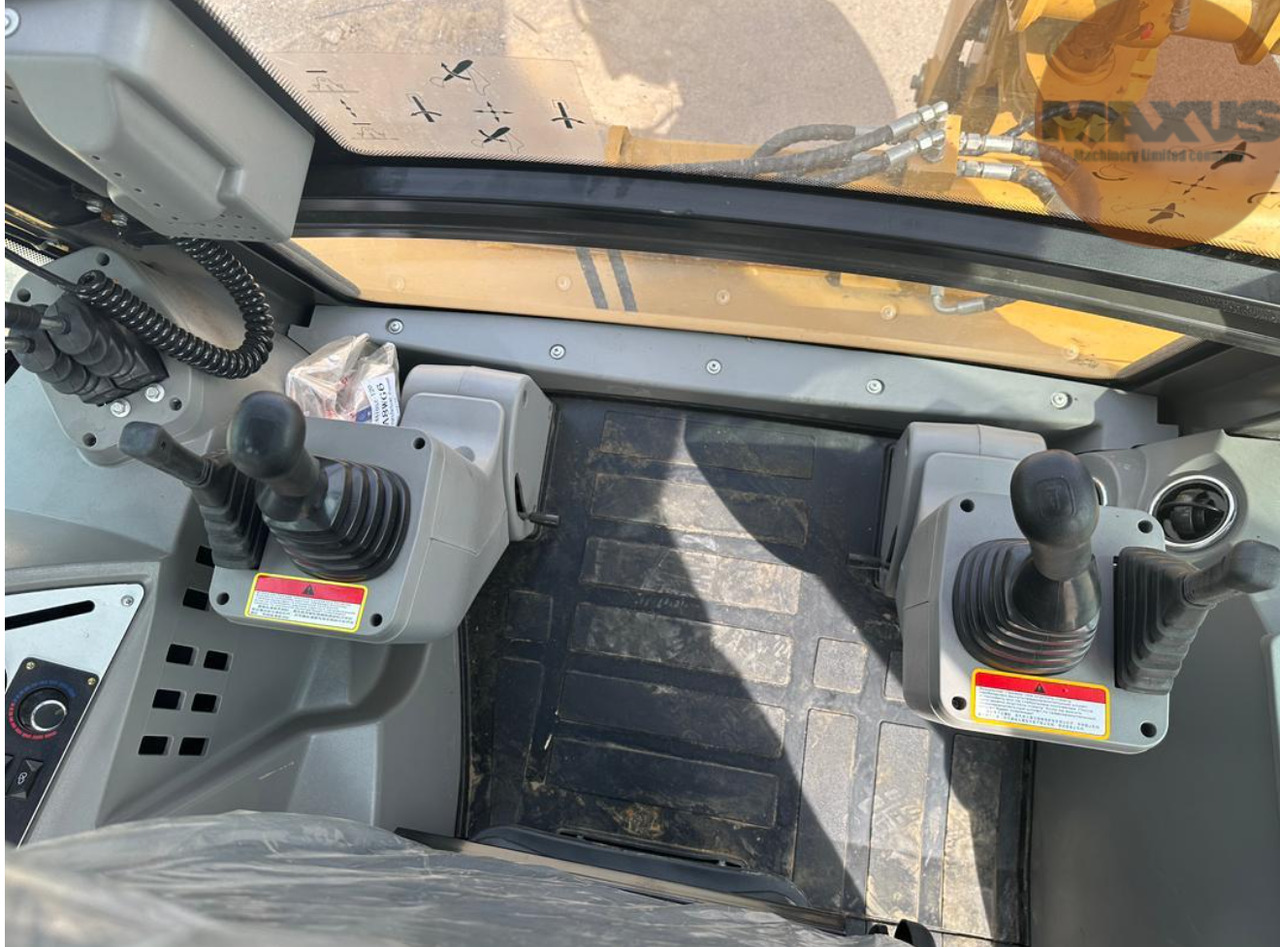 Retroescavadeira novo maxus Maxus Buldoexcavator 4cx: foto 7