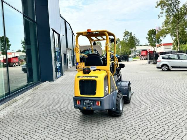 Eurotrac W11 Minishovel NEW! - Carregadora articulada: foto 5 Eurotrac W11 Minishovel NEW! - Carregadora articulada: foto 5