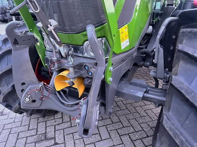 Fendt 314 Profi Plus Gen4 - Trator: foto 5 Fendt 314 Profi Plus Gen4 - Trator: foto 5