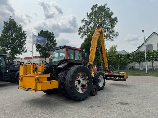 Leasing de Valtra 8150 hitech met Bos maaiarm met klepelmaaier Valtra 8150 hitech met Bos maaiarm met klepelmaaier: foto 9