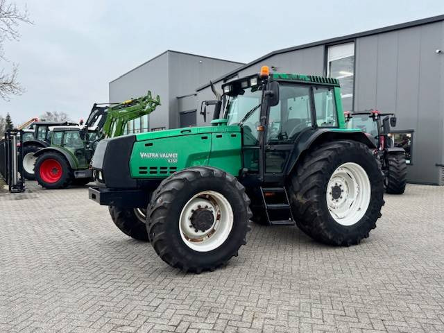 Valtra 8350 Hitech - Trator: foto 2 Valtra 8350 Hitech - Trator: foto 2