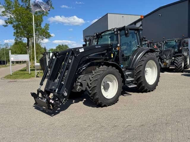 Valtra G125 Ecopower Active, 115 uur!! FH+PTO+Voorlader - Trator: foto 2 Valtra G125 Ecopower Active, 115 uur!! FH+PTO+Voorlader - Trator: foto 2