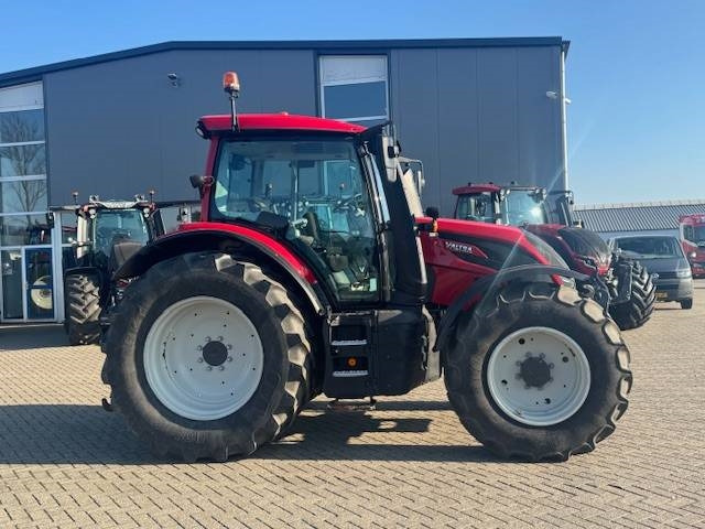 Valtra N134 Hitech - Trator: foto 5 Valtra N134 Hitech - Trator: foto 5