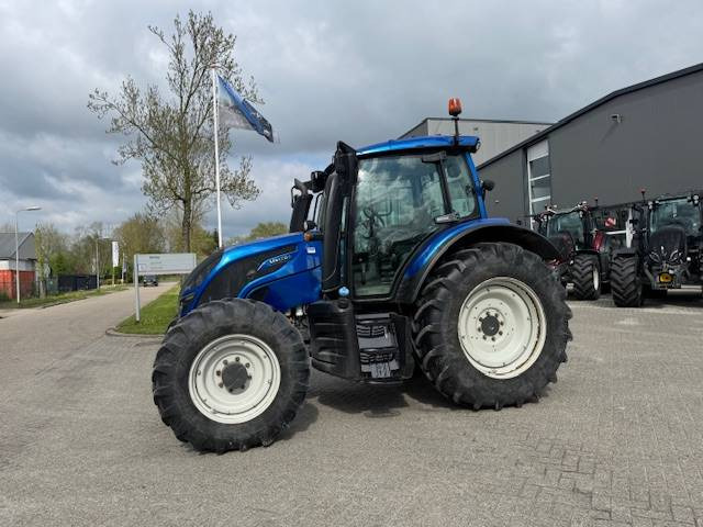 Valtra N134 Versu Smart Touch, GPS - Trator: foto 2 Valtra N134 Versu Smart Touch, GPS - Trator: foto 2