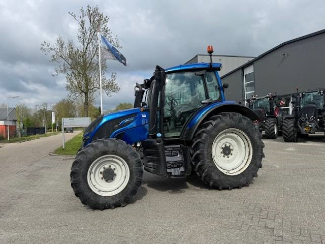 Valtra N134 Versu Smart Touch, GPS - Trator: foto 2 Valtra N134 Versu Smart Touch, GPS - Trator: foto 2