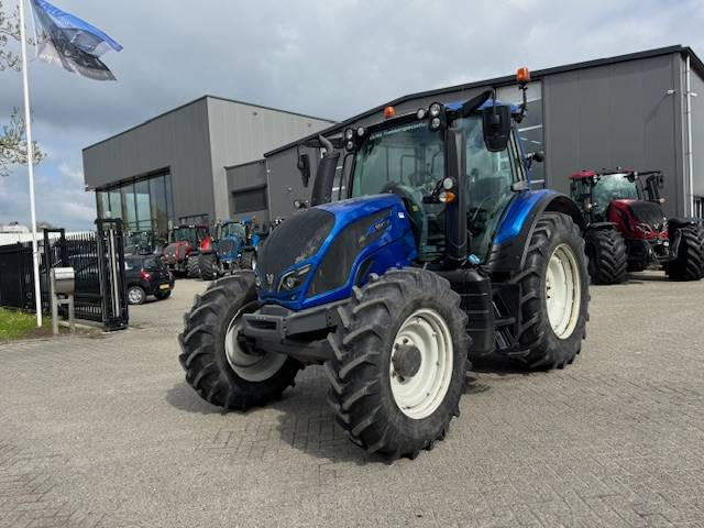 Valtra N134 Versu Smart Touch, GPS - Trator: foto 5 Valtra N134 Versu Smart Touch, GPS - Trator: foto 5
